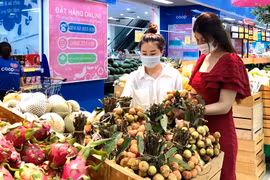 Thủ tướng: Tổ chức các chương trình khuyến mại trên toàn quốc để kích cầu tiêu dùng cuối năm