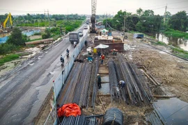 Trong tháng 8-2024, phải bàn giao xong mặt bằng 6 dự án giao thông quan trọng quốc gia