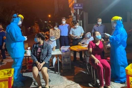 Hà Nội: Khu vực nguy cơ cao lấy mẫu toàn dân, nguy cơ thấp lấy đại diện hộ gia đình