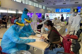 Phát hiện 50 ca Covid-19 về từ các tỉnh phía Nam, Hà Nội yêu cầu quản lý chặt