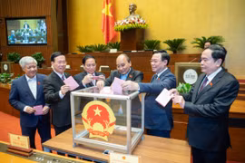 Các ông Trần Hồng Hà và Trần Lưu Quang được phê chuẩn bổ nhiệm Phó Thủ tướng Chính phủ