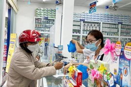 Bổ sung biện pháp xử phạt với cơ sở không kê khai giá thuốc, bán thuốc cao hơn giá kê khai