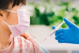 Thiếu vaccine Covid-19 Moderna để tiêm cho trẻ 6 đến dưới 12 tuổi