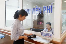 Từ 1-6, ngành y tế Hà Nội thực hiện thanh toán phí, lệ phí không dùng tiền mặt