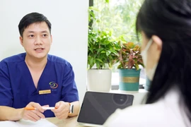 Không thể “làm chuyện ấy” với chồng, nhiều phụ nữ phải cầu cứu bác sĩ