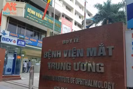Kỷ luật khiển trách Giám đốc Bệnh viện Mắt Trung ương; kiểm điểm Giám đốc BV Việt Đức và Phụ sản Trung ương