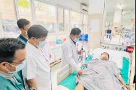 Bộ Y tế yêu cầu chưa thu phí điều trị các nạn nhân vụ cháy ở Khương Hạ, còn 3 ca nguy kịch