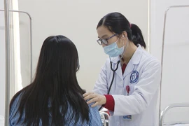 Thường xuyên sử dụng đồ ăn nhanh, nữ sinh 16 tuổi ở Hà Nội mắc đái tháo đường