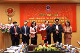 Bộ trưởng Y tế Đào Hồng Lan giao nhiệm vụ cho tân Thứ trưởng Lê Đức Luận