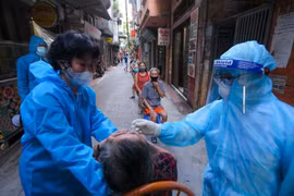 Hà Nội đã lấy 876.427 mẫu xét nghiệm, phát hiện 9 ca dương tính SARS-CoV-2