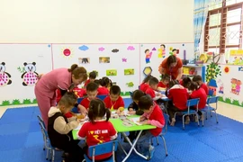 Thủ tướng yêu cầu sớm phổ cập giáo dục mầm non, ưu tiên bố trí biên chế giáo viên