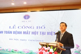 Việt Nam chính thức công bố thanh toán thành công bệnh mắt hột