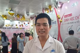 Nhiều phụ nữ nhập viện vì đi bơm mực làm hồng nhũ hoa, bôi gel thu nhỏ âm đạo