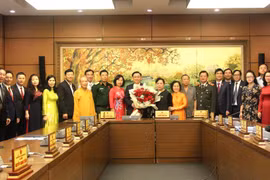 Đoàn đại biểu Quốc hội TP Hà Nội chúc mừng tân Chủ tịch Quốc hội Vương Đình Huệ