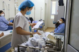 Người bệnh phải ra ngoài mua thuốc do bệnh viện thiếu thuốc, có được BHYT hoàn trả tiền?