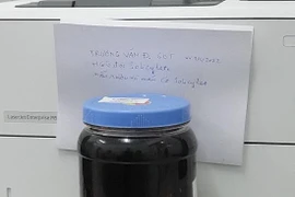 Uống rượu ngâm rễ cây rừng để chữa xương khớp, người đàn ông nhập viện cấp cứu