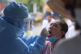 Quyền Bộ trưởng Y tế chỉ ra 9 bài học chống dịch Covid-19 hiệu quả thần tốc