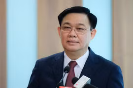 Miễn nhiệm chức vụ Chủ tịch Quốc hội với ông Vương Đình Huệ