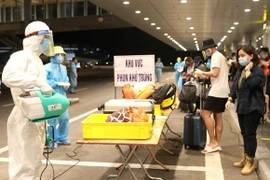 13 người Việt trở về từ Philippines mắc Covid-19