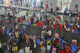 Bí thư Thành ủy Hà Nội: Bằng mọi biện pháp, nhanh nhất cấp nước trở lại cho người dân KĐT Thanh Hà