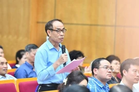 Cử tri Hà Nội đề nghị xử lý nghiêm hành vi lừa đảo, tín dụng “đen” qua công nghệ số