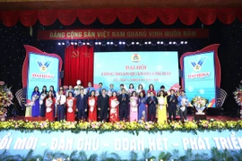 Bà Bùi Thị Ngọc Thủy tiếp tục được bầu làm Chủ tịch Liên đoàn lao động quận Hoàng Mai