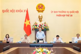 Ủy ban Thường vụ Quốc hội xem xét công tác nhân sự và các nội dung chuẩn bị kỳ họp thứ tám