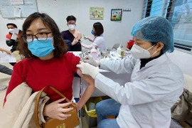 Hà Nội lại áp sát mốc 3.000 ca Covid-19 trong ngày