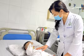 Từ nhỏ vẫn nghĩ là nữ nhưng tới khi lập gia đình mới biết mình là nam