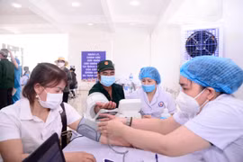 Hà Nội: Huyện Mê Linh huy động 400 y bác sĩ từ 15 bệnh viện, khám sức khỏe miễn phí cho toàn dân