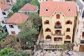 Hà Nội: Người đe dọa, xúc phạm phóng viên tác nghiệp ở biệt thự có sai phạm tại Yên Hòa bị xử phạt