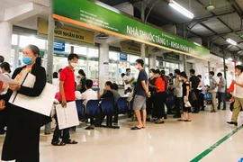 Bệnh viện Tai Mũi Họng TW: Phải chuyển bệnh nhân sang viện khác, dùng kỹ thuật cũ vì... thiếu vật tư