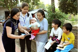 Bộ Y tế đang cân nhắc đề xuất bỏ quy định kỷ luật đảng viên sinh con thứ ba