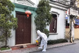 Đi công tác về, người đàn ông ở phố Bắc Cầu, quận Long Biên dương tính Covid-19