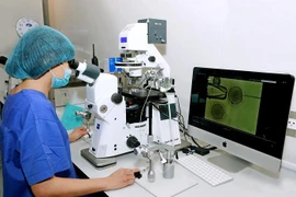 Nhận hồ sơ xét duyệt miễn phí 10 ca thụ tinh ống nghiệm tại Hà Nội