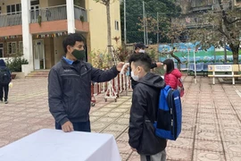 Thường trực Thành ủy Hà Nội chỉ đạo việc cho học sinh tiểu học, mầm non trở lại trường