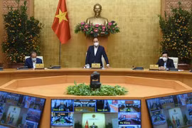 Thủ tướng: Giao các địa phương quyền phong tỏa nhưng không được để ách tắc hàng hóa, nông sản