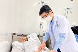 Người đàn ông 50 tuổi ở Hà Nội gãy dương vật do quan hệ sai tư thế