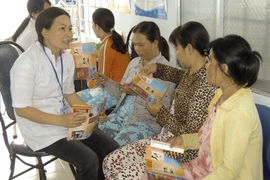 Rà soát việc bố trí công việc và phụ cấp cho cán bộ dân số ở cơ sở