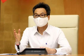 Phó Thủ tướng yêu cầu Bộ Y tế hoàn thiện tờ trình mua vaccine Covid-19 AZD1222 AstraZeneca