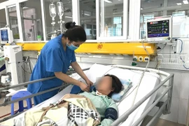 Uống liền lúc 60 viên thuốc hạ huyết áp, cô gái 31 tuổi suýt tử vong