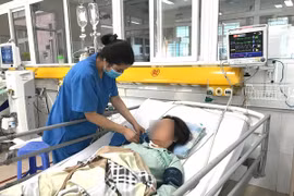 Uống liền lúc 60 viên thuốc hạ huyết áp, cô gái 31 tuổi suýt tử vong