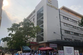 Bệnh viện E chính thức dỡ phong tỏa, y bác sĩ “thở phào” sau một ngày căng thẳng tột độ