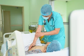 Chạy bộ 5km ngày nắng nóng, nam thanh niên 29 tuổi ở Hà Nội rơi vào hôn mê