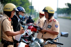 Tăng thẩm quyền xử phạt hành chính cho Chủ tịch xã; Công an cấp tỉnh có quyền xử phạt trục xuất