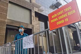 Hà Nội khẩn tìm người đến Hiệu thuốc 95 Láng Hạ liên quan đến 3 ca Covid-19