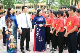 Lãnh đạo Hà Nội dự lễ khai giảng năm học mới tại các trường ở Đan Phượng, Ba Đình, Thanh Xuân...