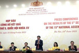 Người được lấy phiếu tín nhiệm phải gửi kê khai tài sản và báo cáo công tác để đại biểu xem xét