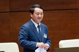 Bộ trưởng Hầu A Lềnh: Tôi cũng là người dân tộc thiểu số, có chung trăn trở với bà con