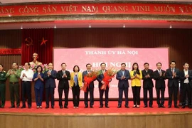 Tân Bí thư Thành ủy Hà Nội Đinh Tiến Dũng: Xin hứa sẽ nỗ lực hết mình, nêu cao tiên phong, gương mẫu